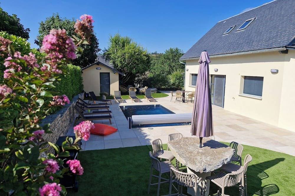 Salles-Curan-Haus mit Terrasse und umzäuntem Garten 100m entfernt. Pareloup See 1