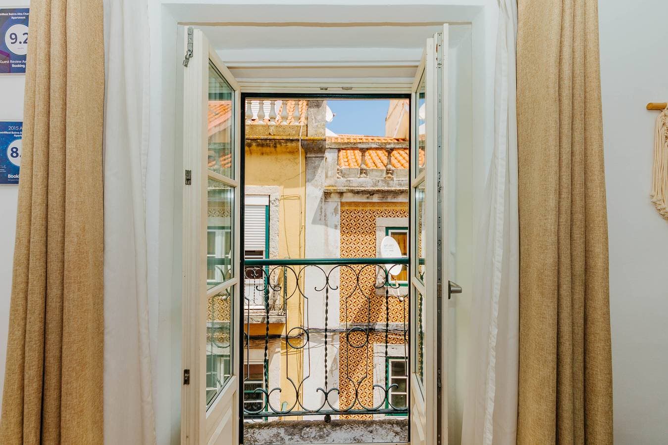 Foto 10 von 47: L4.2 - Bairro Alto Charming 1 Bedroom Apartment