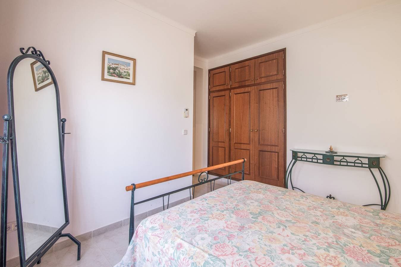 Foto 10 von 35: Villa „Alcaria Grand House“ mit privater Terrasse, WLAN und Klimaanlage