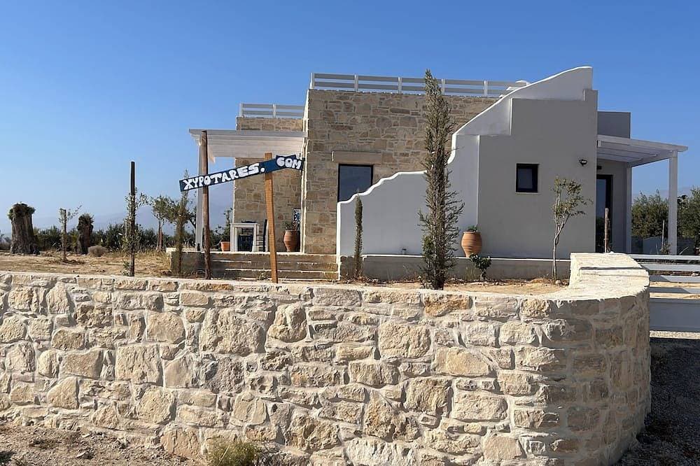 Ruhiges Haus in Südkreta, malerischer Meer- und Bergblick, Strand fußläufig 1