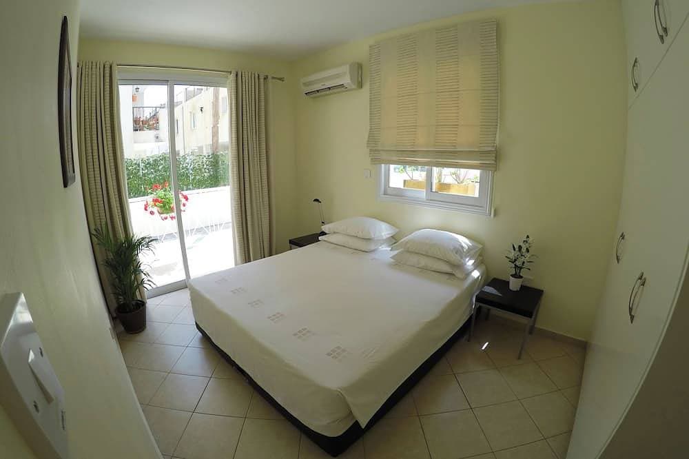 Foto 2 von 15: Kato Paphos Suites - 1-Bed Apartment, Great location, Pool view, Wi-Fi & a/c.