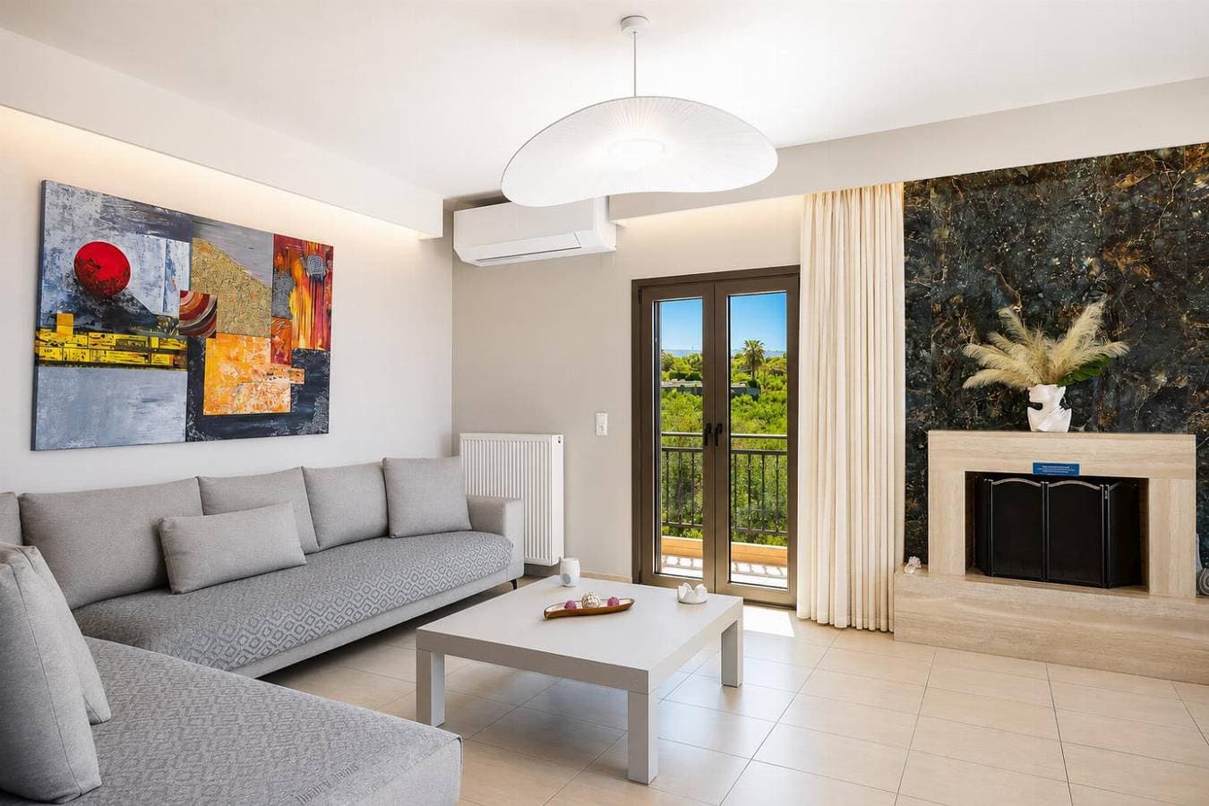 Foto 8 von 28: Villa für 9 Personen mit Balkon