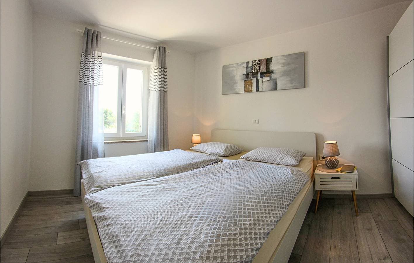 Foto 6 von 19: Gemütliches Apartment mit Terrasse, 100 m von der Küste und dem Stadtzentrum entfernt, mit Parkplatz