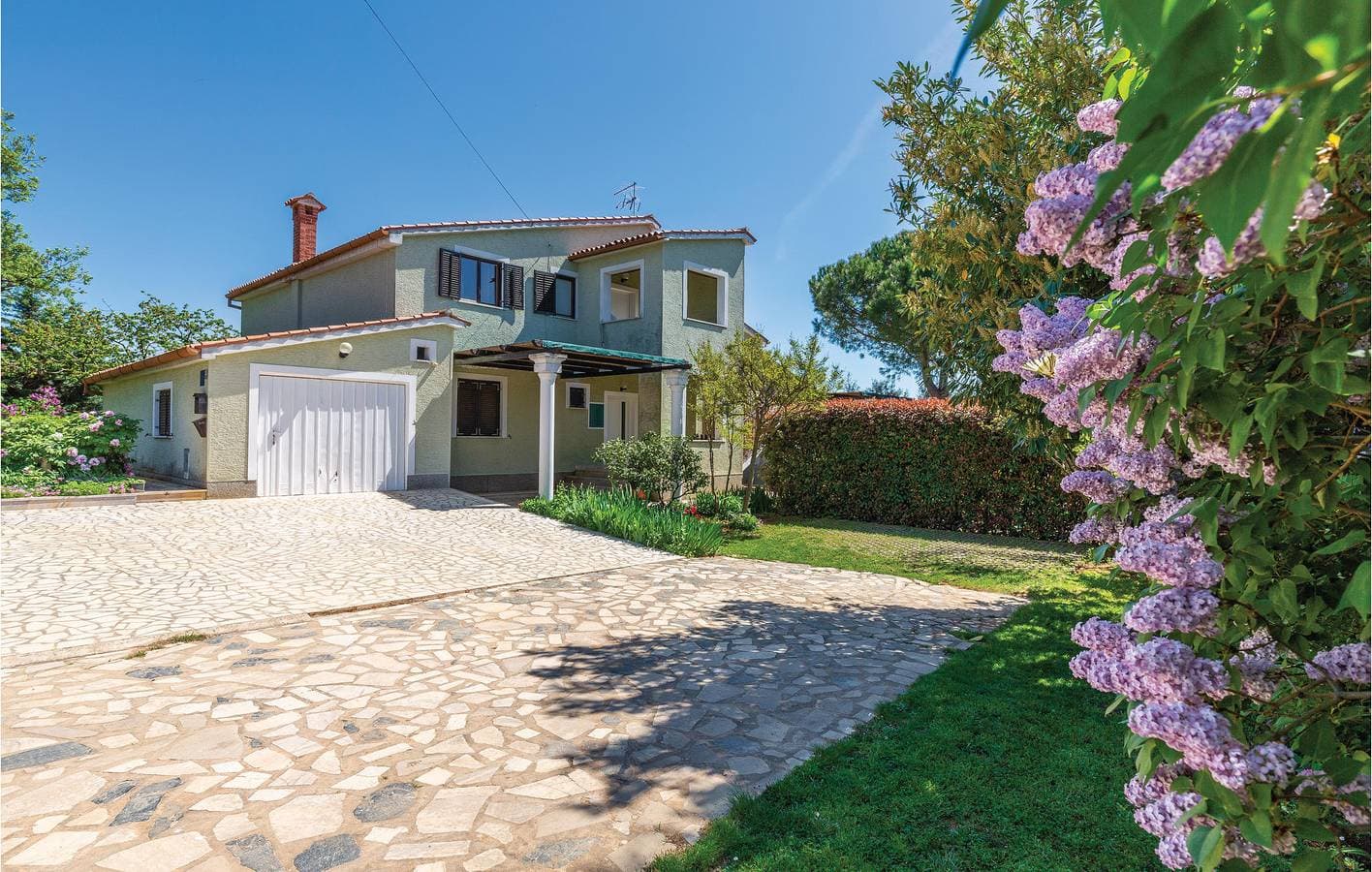 Urlaub am Meer: Gemütliche Ferienwohnung mit Aussicht, WLAN und Terrasse 1