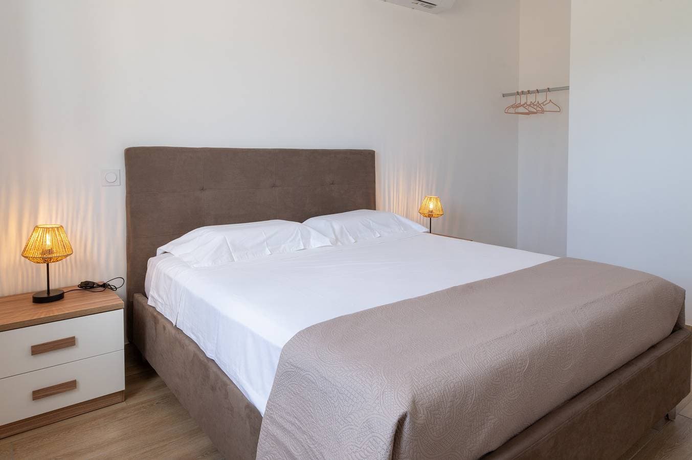 Foto 13 von 26: Apartment „La Dolce Vita 6“ mit Meerblick, WLAN und Klimaanlage