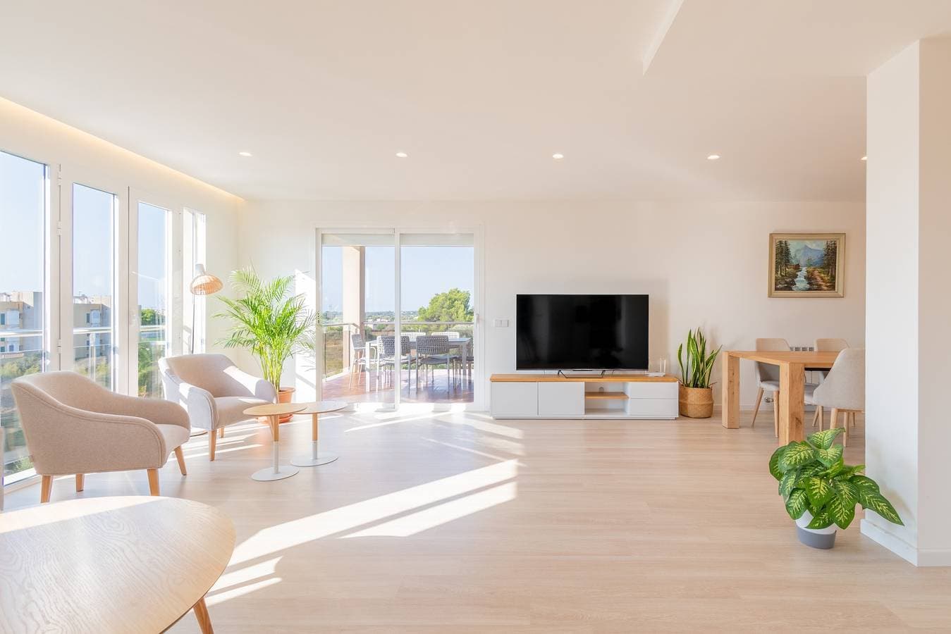 Foto 4 von 29: Apartment 'Las Palmeras 3' mit Gemeinschaftspool, WLAN und Klimaanlage