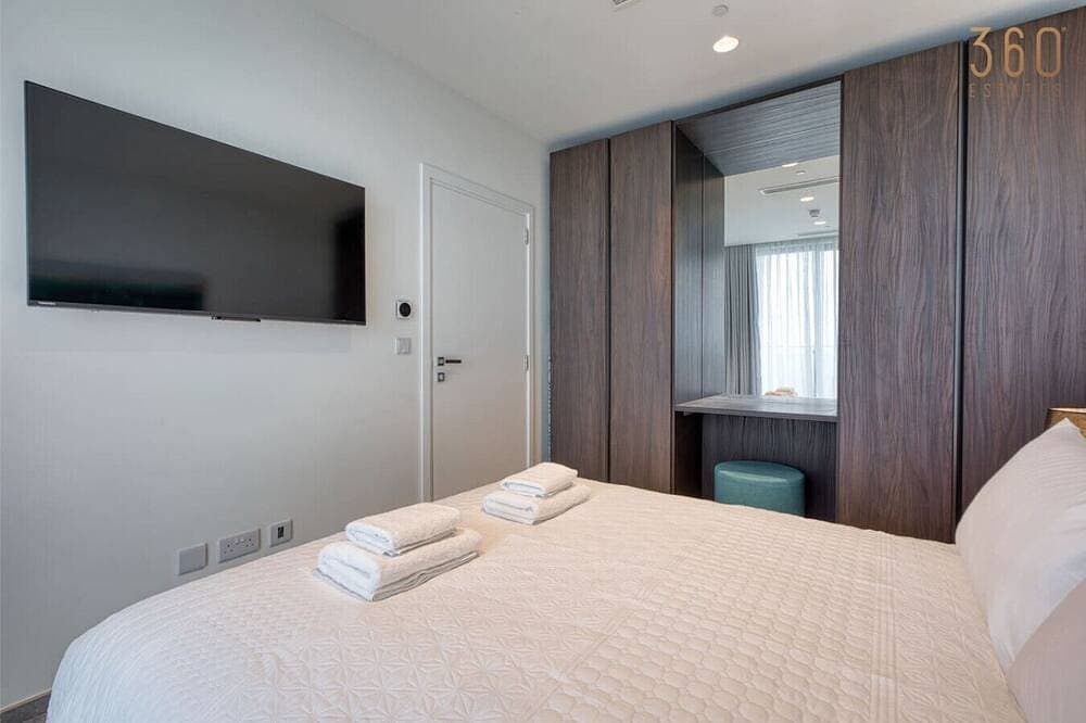 Foto 9 von 30: The Official Mercury Suites - 22nd Floor w/Pool
