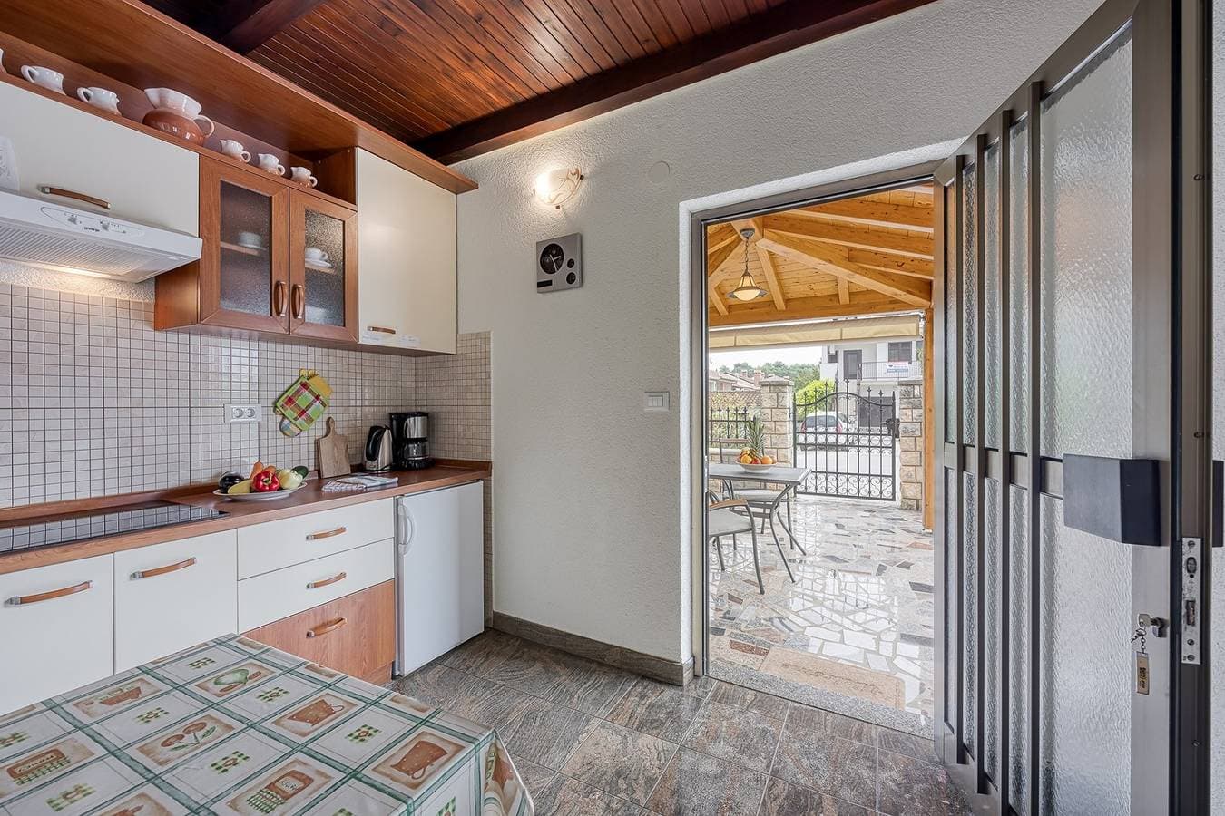 Foto 6 von 12: Ein Schlafzimmer - Haus Folo K1 - Rovinj