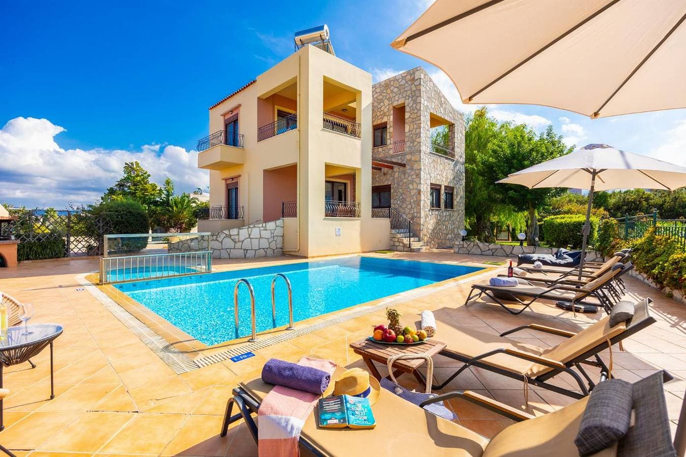 Foto 3 von 32: Villa für 6 Personen mit Garten