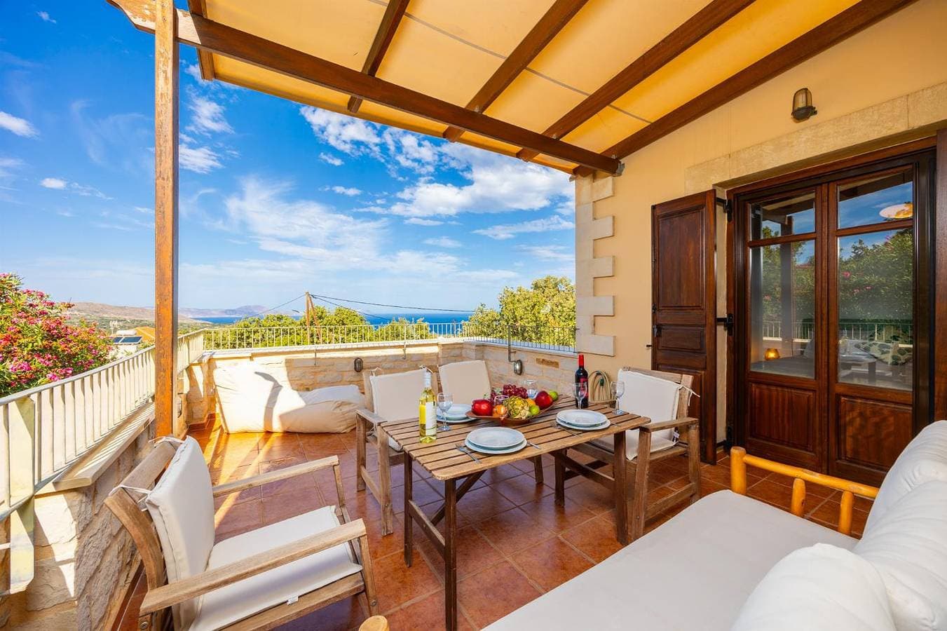 Foto 8 von 26: Villa für 6 Personen mit Terrasse