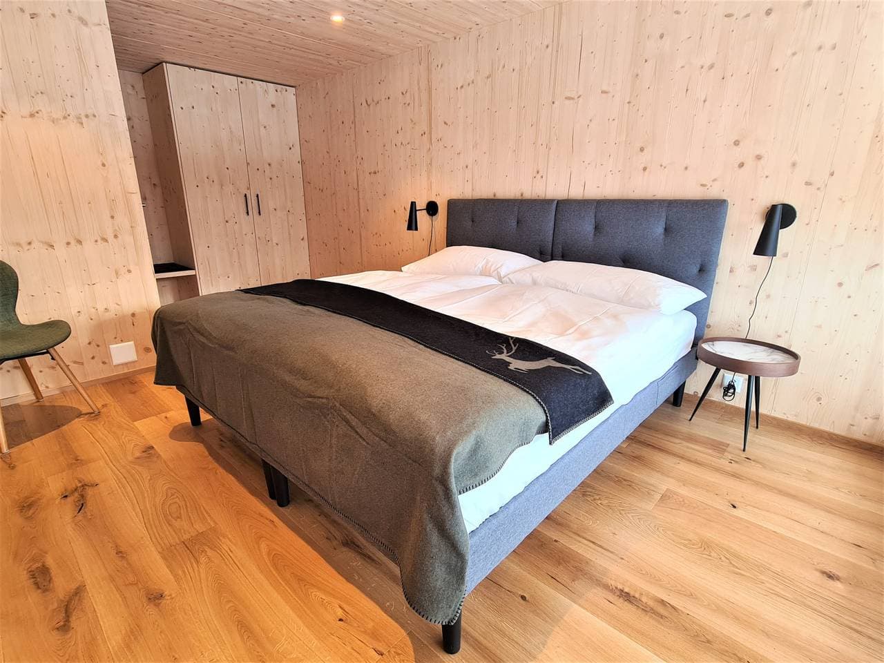 Foto 9 von 20: Ferienhaus Solar by biobuchli, Tenna - 3.5 Zimmer Ferienhaus für max. 4 Pers.