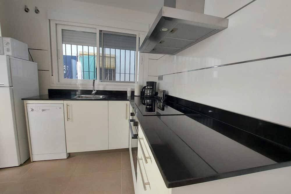 Foto 10 von 30: House in Paseo Marítimo El Palo. Large and sunny terrace. Pets are welcome.
