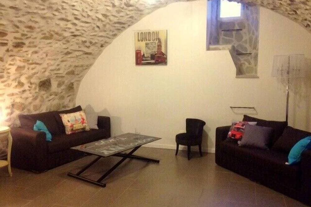 Studio 30m² Charakter zwischen Land und Meer - 8 km von Calvi Promo Mai 1