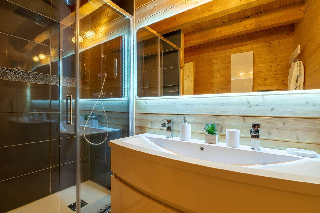 Foto 13 von 27: Ferienhaus für 8 Personen mit Balkon