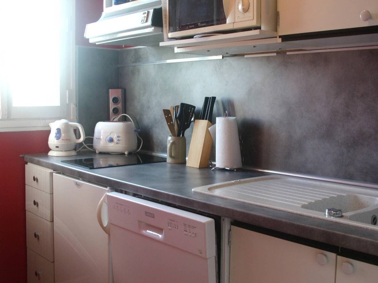 Foto 6 von 10: Meerblick! Südbalkon, 70m zum Strand, 2-Zimmer-Wohnung für 5 Personen mit Aufzug