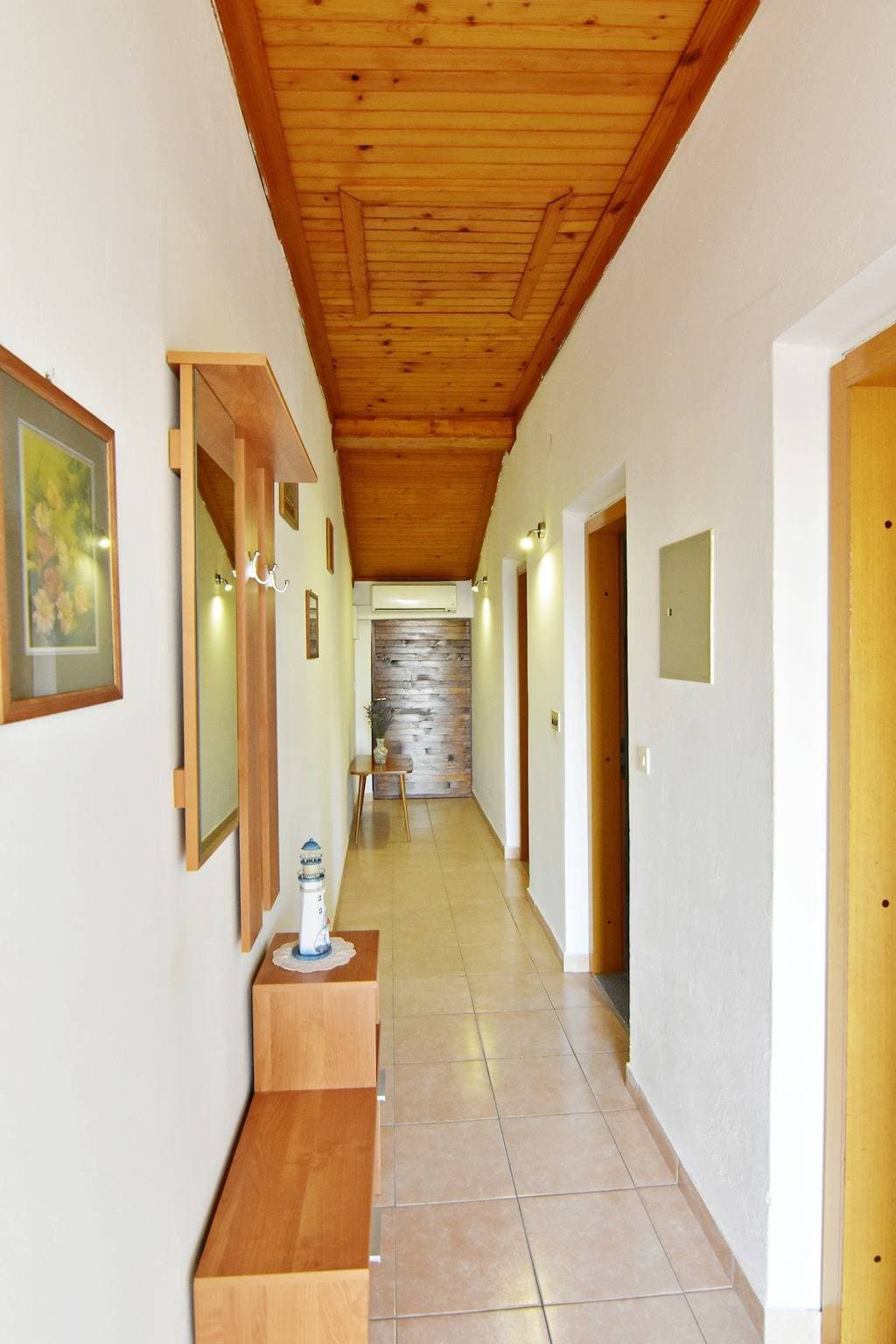 Foto 10 von 39: Charmante Wohnung in Zambratija mit Meerblick