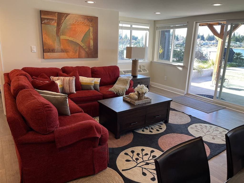 Elite Homes Water front Suit 1