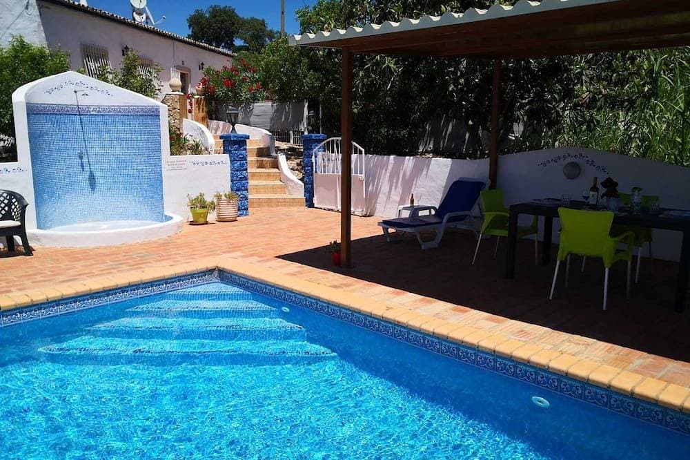 Foto 10 von 30: Landhaus mit privatem Pool