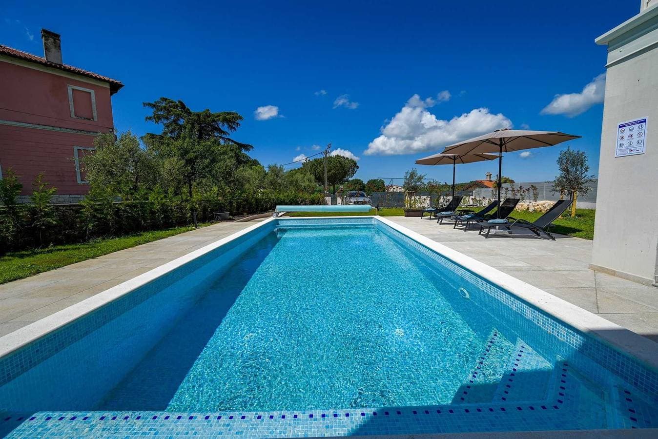 Foto 4 von 70: Casa Ferata mit Pool