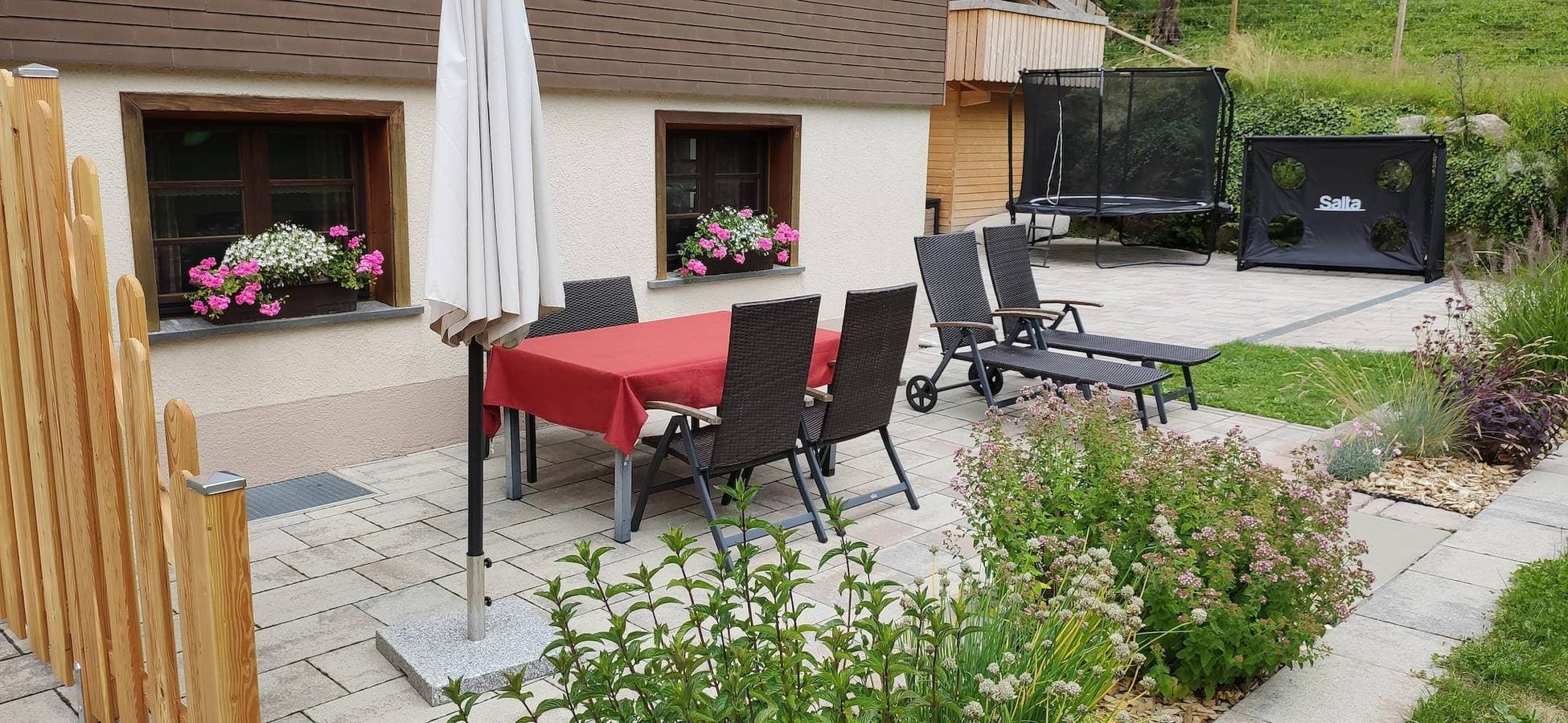 Foto 5 von 38: Zimmer 'Gästezimmer' mit privater Terrasse, Gemeinschaftsgarten und Wi-Fi
