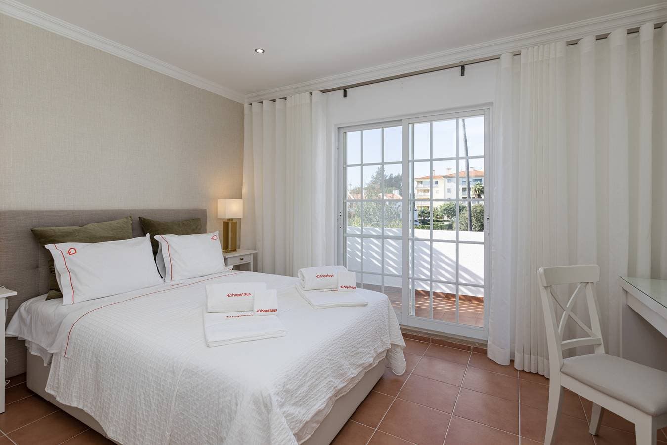 Foto 2 von 27: Vilamoura Eden Villas por Hopstays | Piscina & Golfe