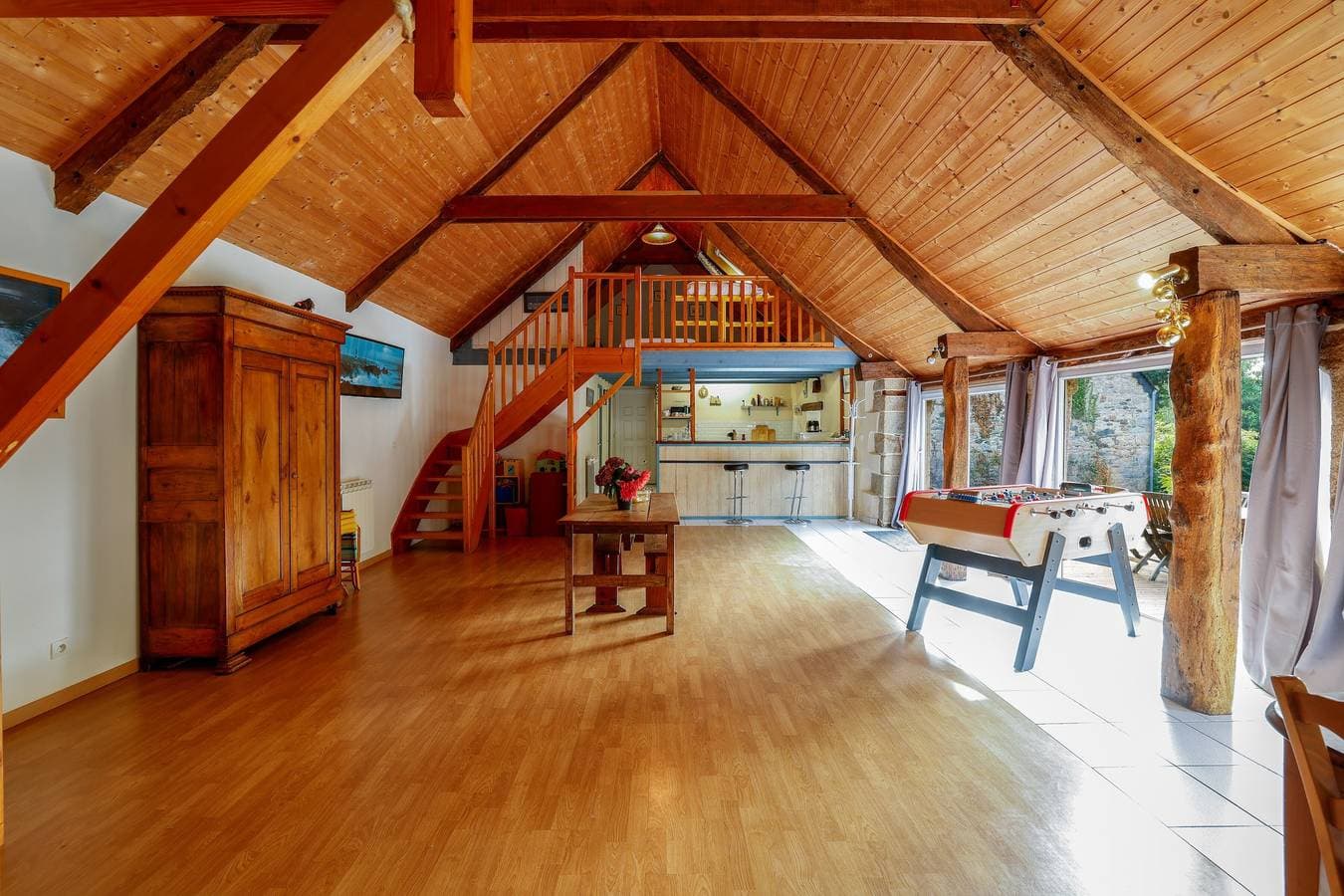 Foto 10 von 37: Familienfreundliches, außergewöhnliches Loft in ehemaligem Stall mit Sauna und Whirlpool