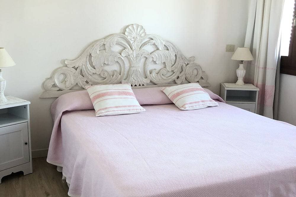 Foto 3 von 30: Ein-Zimmer-Wohnung mit Terrasse und Blick auf das Meer - Costa Smeralda