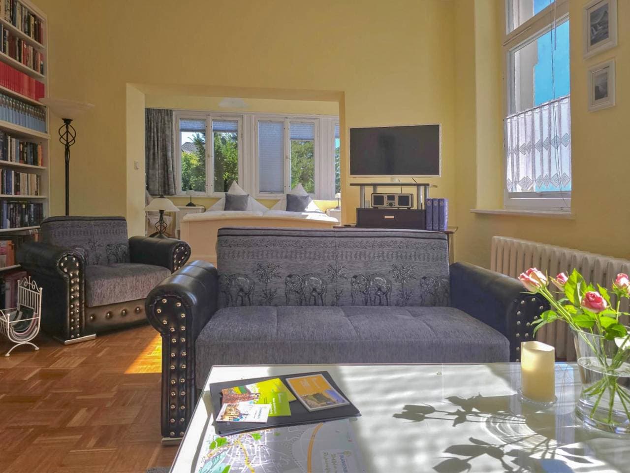 Foto 7 von 17: Ferienwohnung in Villa mit Garten in Blankenburg
