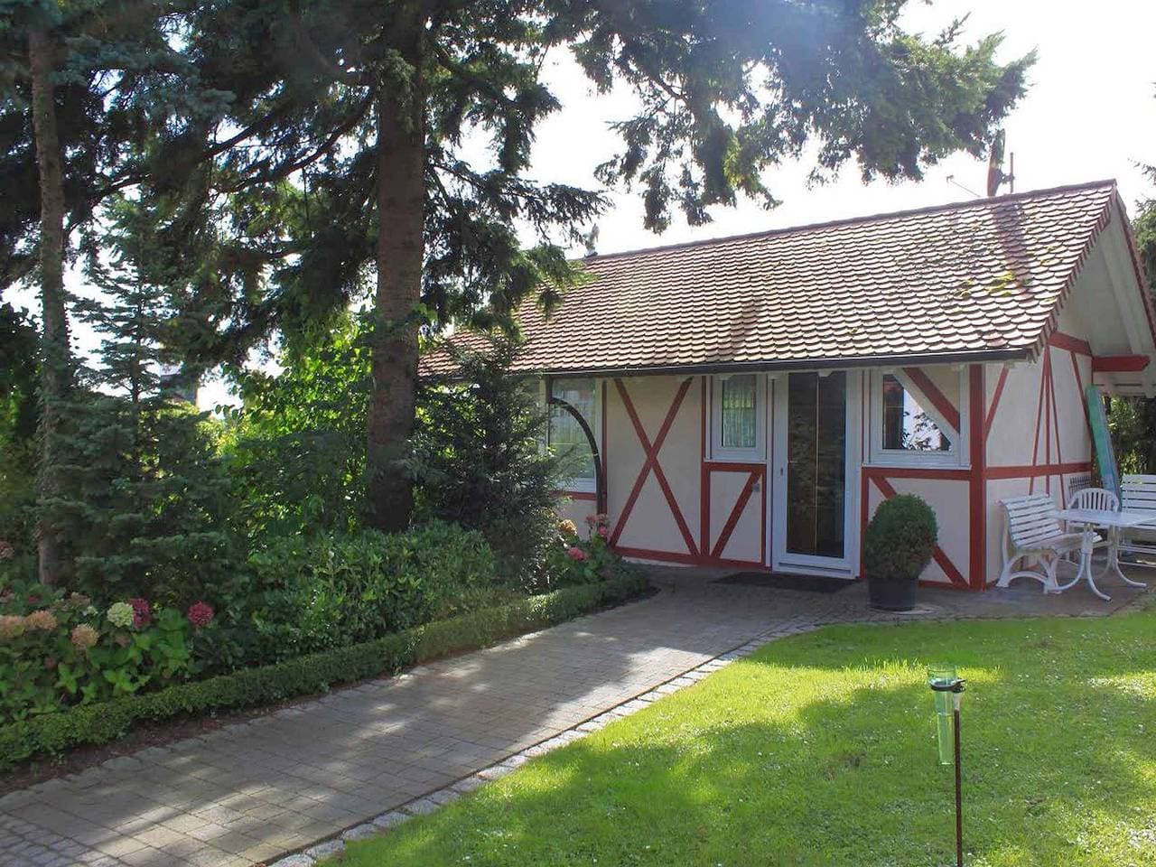 Foto 8 von 11: Gästehaus Mayer-Bartsch - Doppelzimmer ohne Balkon mit Dusche und Wc