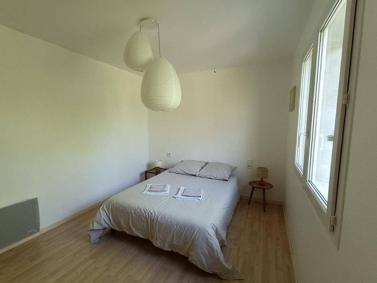 Foto 7 von 86: Three-Bedroom Home