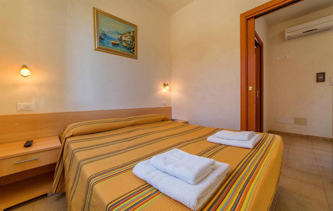 Foto 4 von 17: Gemütliches A/C Apartment mit Pool & Terrasse: 2km zum Strand