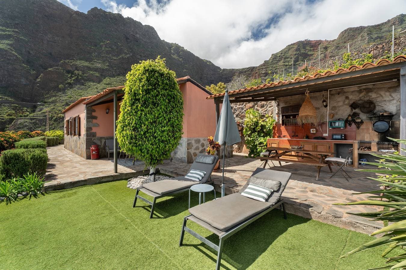 Foto 3 von 27: Ferienhaus 'Casa La Bobadilla' mit Meerblick, privater Terrasse und WLAN