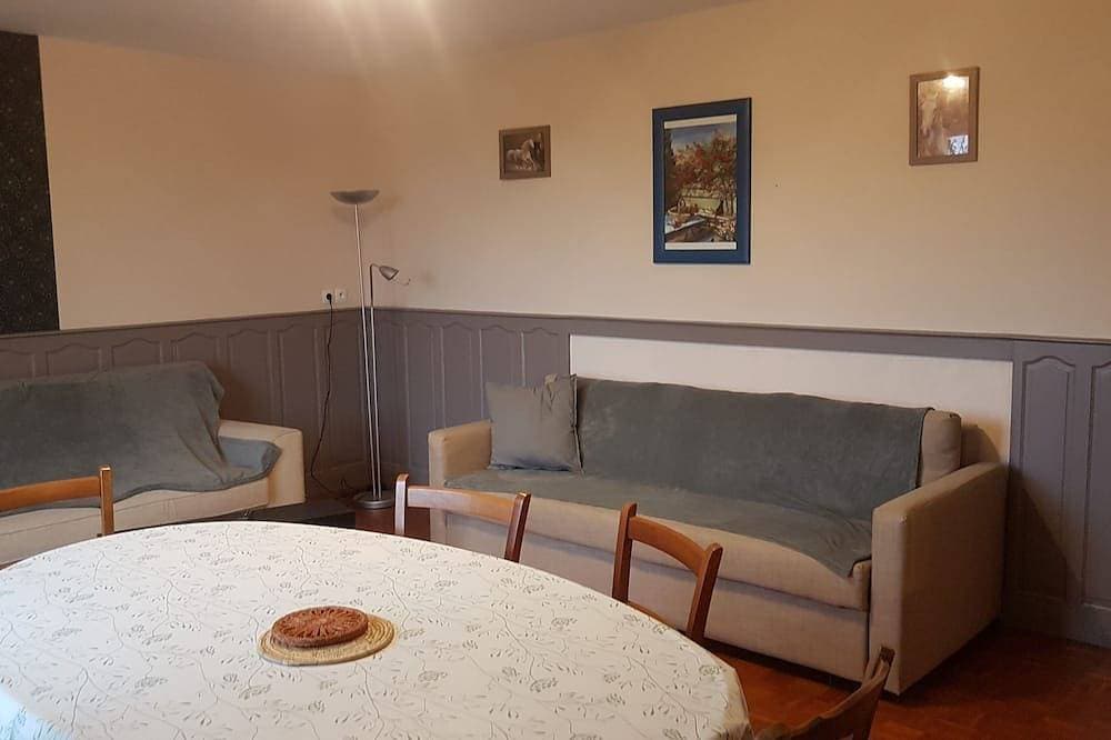 Foto 9 von 15: Möblierte Wohnung in komfortablem Einfamilienhaus mit gepflegtem Garten
