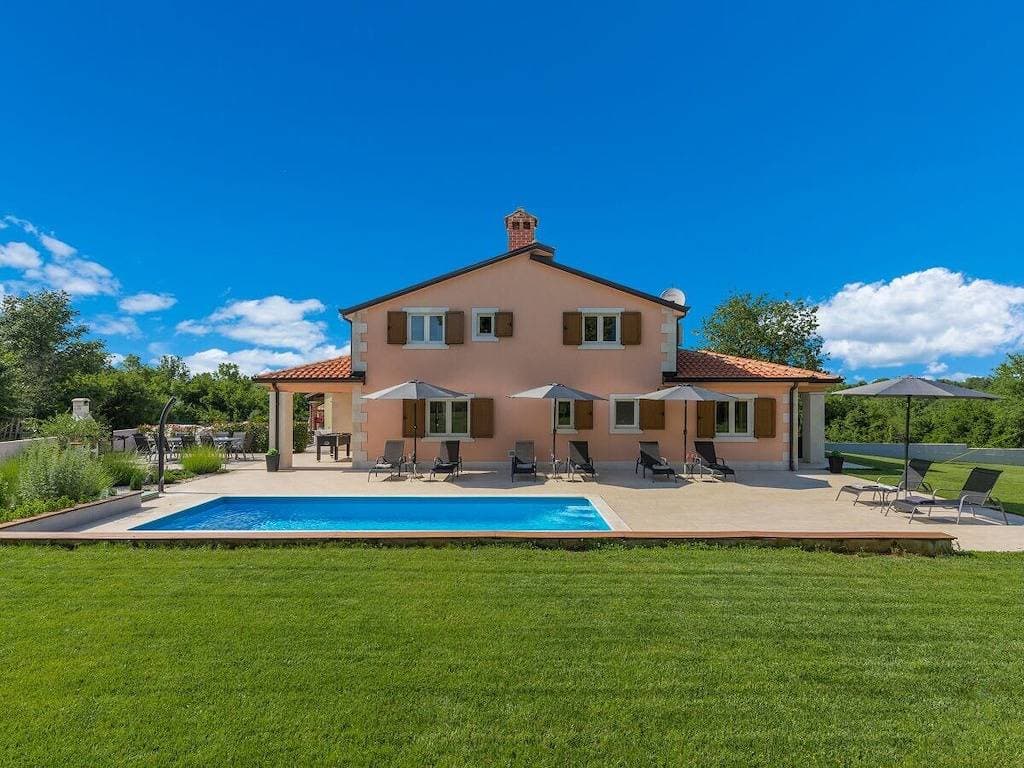 Villa in Porec mit Schwimmbecken 1