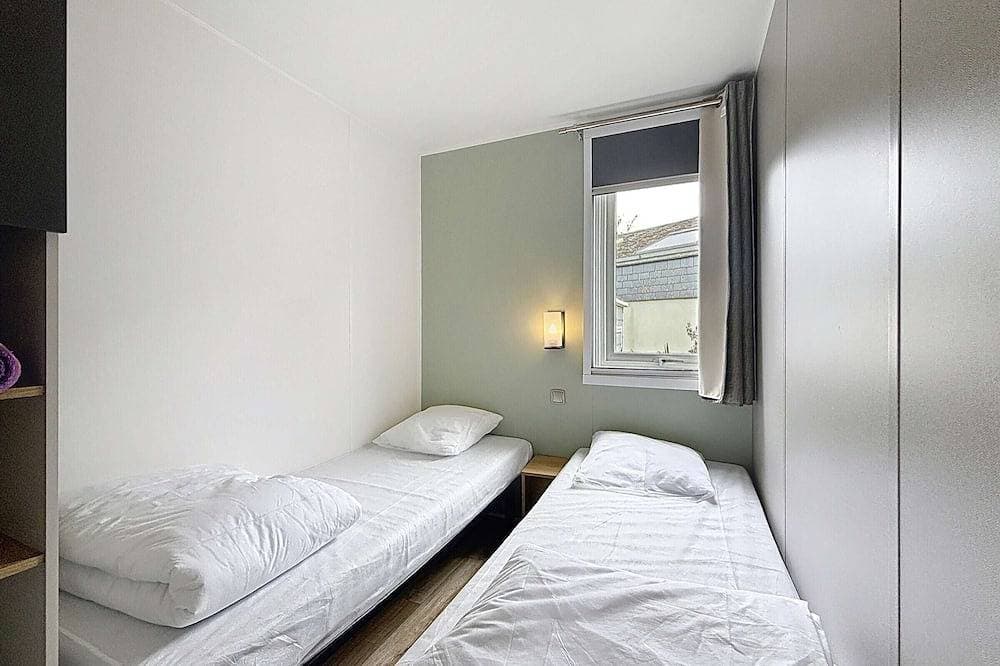 Foto 2 von 16: Mobil-Home Komfort mit Pool, 200m zum Strand, 4 Pers., 2 Sz, Terrasse
