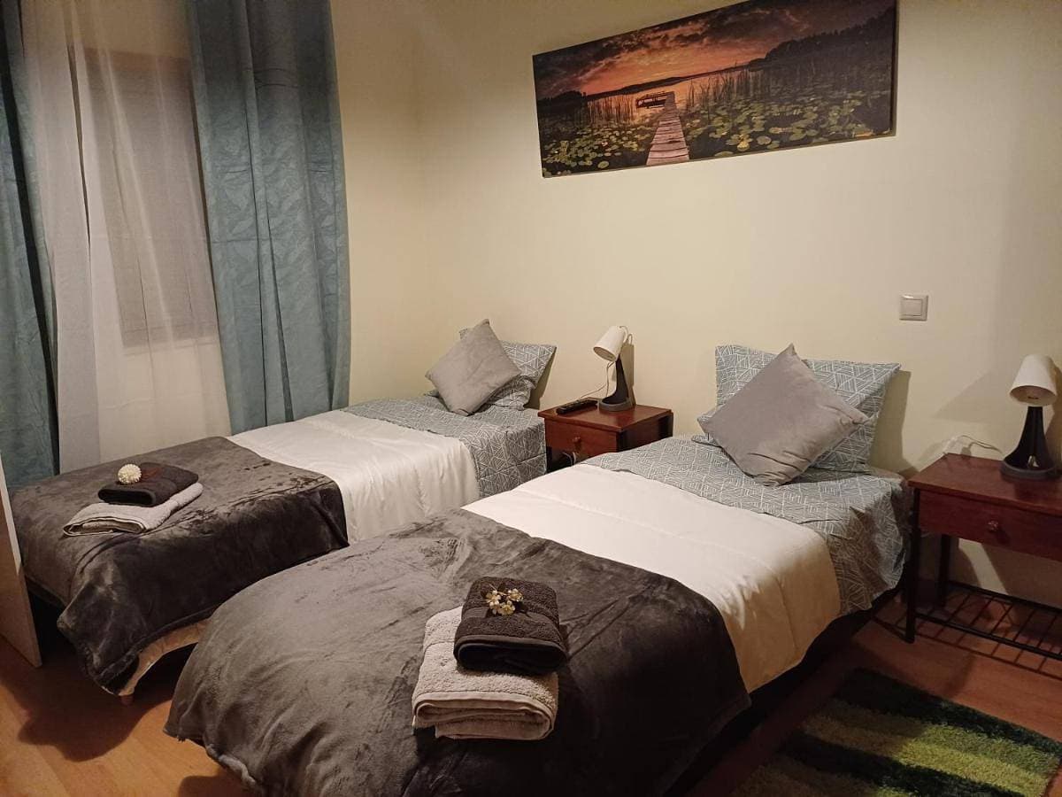 Q2 Twin room Sofia's Happy Apartment Loulé Quarteira Almancil 1