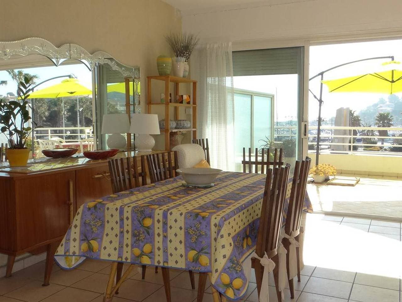 Foto 6 von 17: Große 3-Zimmer-Wohnung mit Terrasse und Pool in Cavalaire-sur-Mer