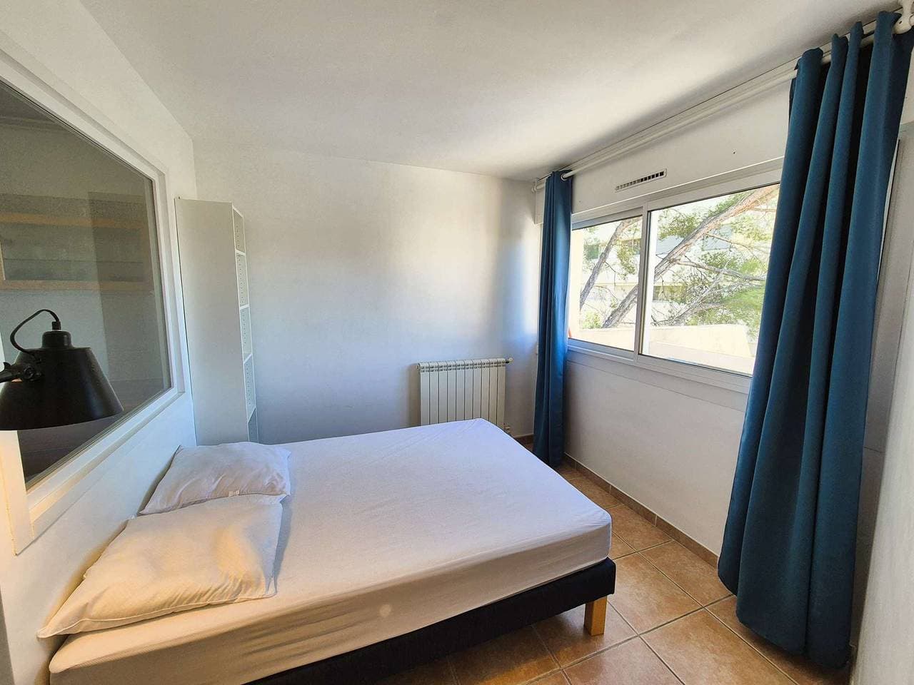 Foto 10 von 17: Klimatisierte Wohnung mit Terrasse, Privatparkplatz, Residenz mit Swimmingpool