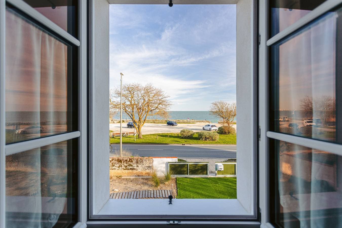 Foto 2 von 17: Studio Le Phare – Meerblick, private Terrasse & WLAN