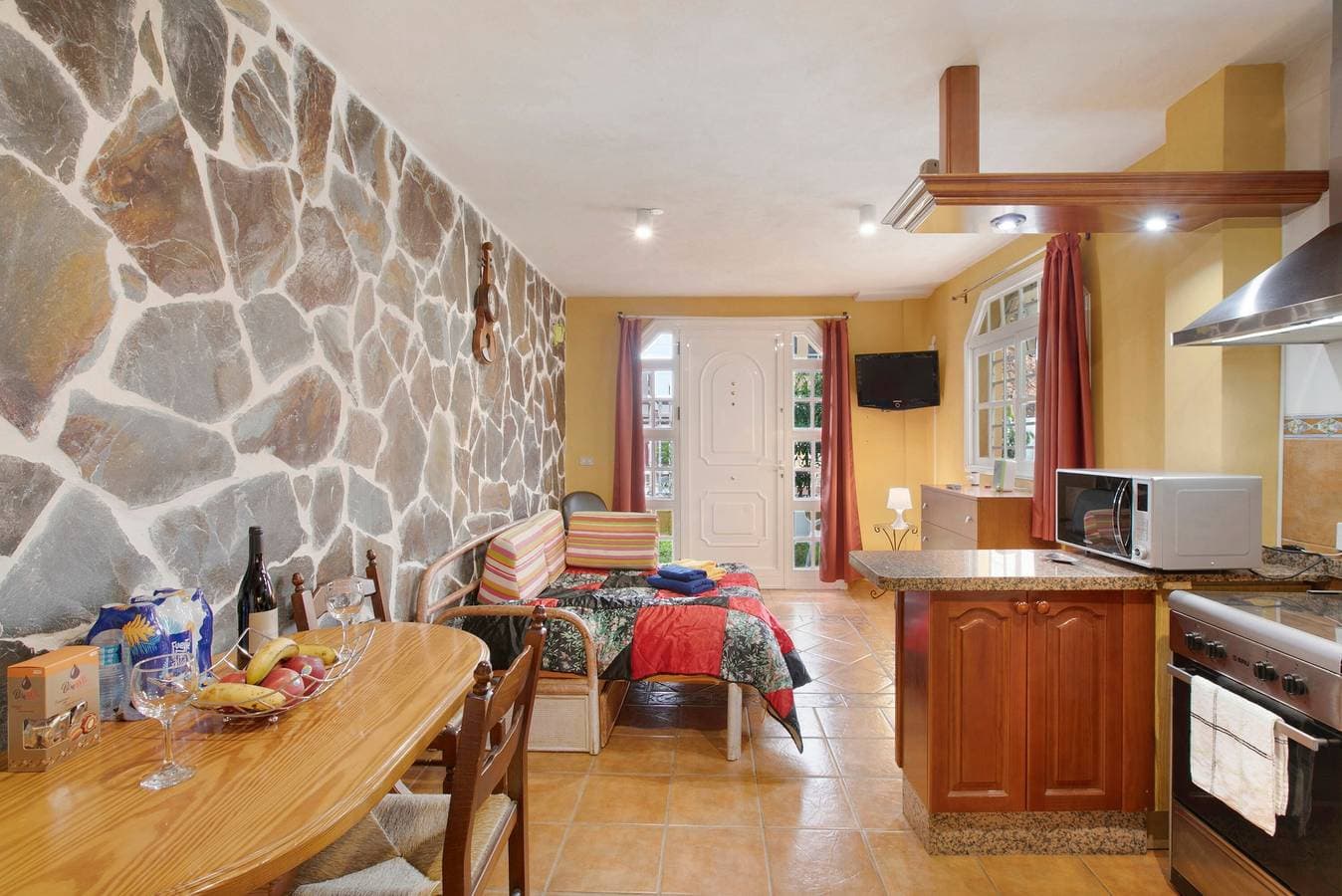 Foto 7 von 20: Ferienwohnung 'Mario' mit Bergblick, WLAN und Klimaanlage
