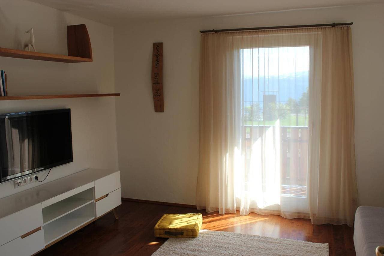 Foto 7 von 27: Two-Bedroom Apartment