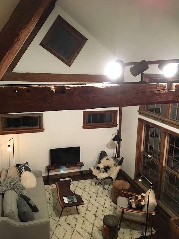 Foto 5 von 21: Ski Bromley, Stratton. Blick auf die Berge in der Nähe von Hochzeitsorten und Dorf