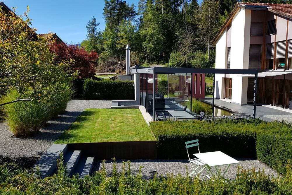 Foto 1 von 30: Ferienhaus Carrera mit Traumgarten, Valendas, (Valendas), 22007B