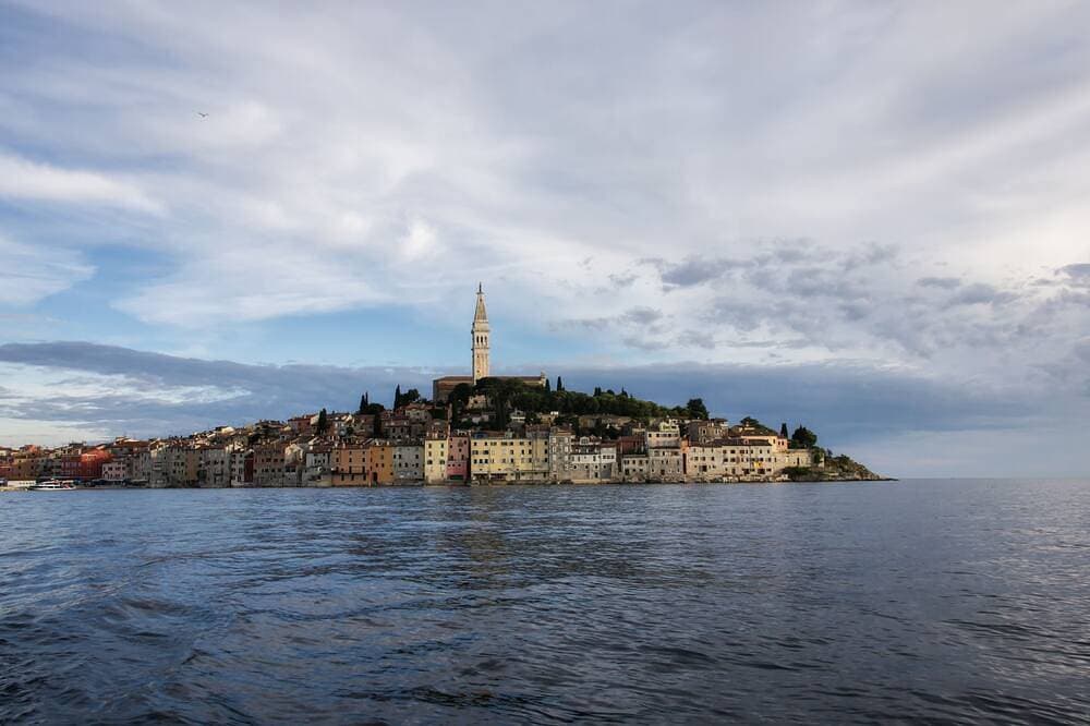 Venezianisches Ambiente und glasklares Meer 1
