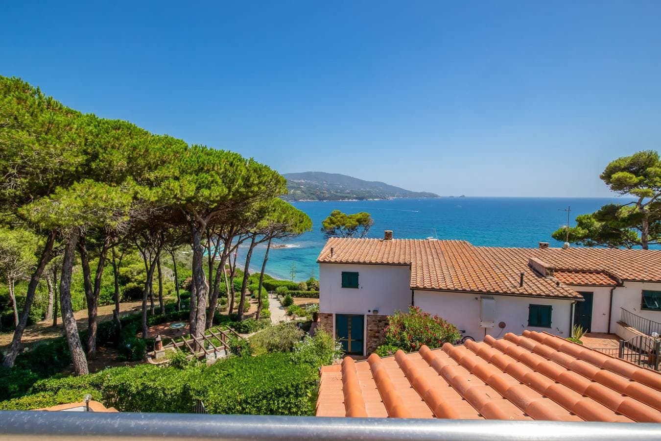 Foto 7 von 67: Villa für 8 Personen mit Terrasse