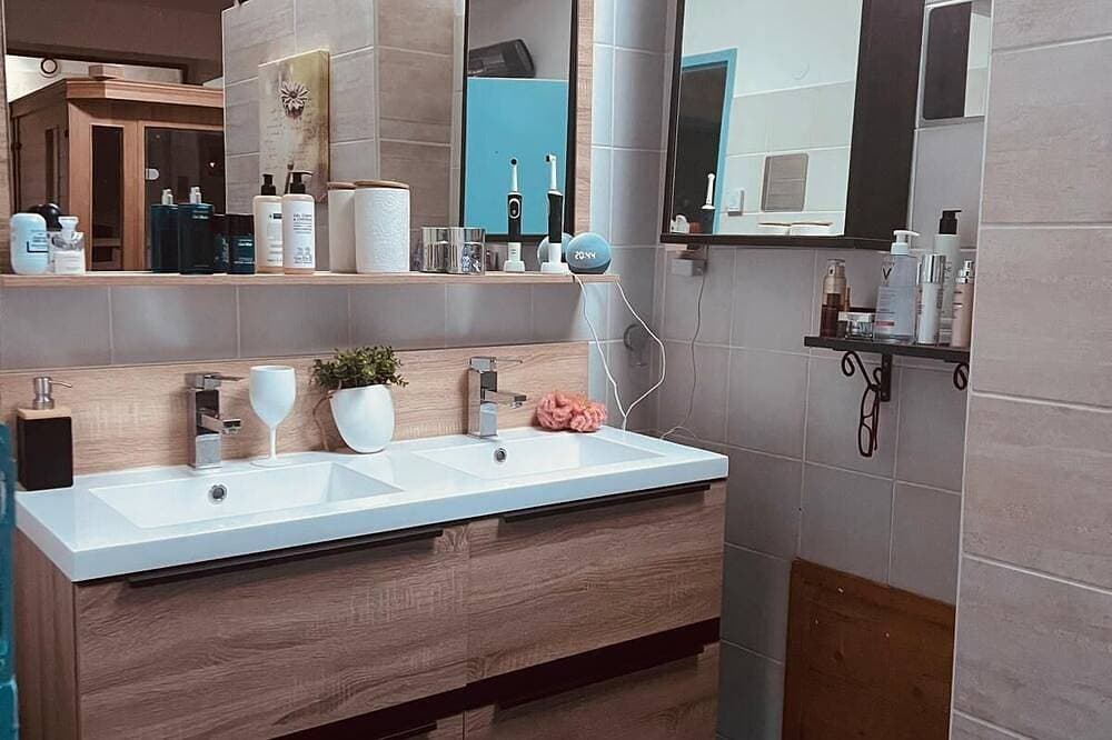 Foto 5 von 17: Exclusive suite****150m2 in mountain inn 2 bedrooms spa private sauna