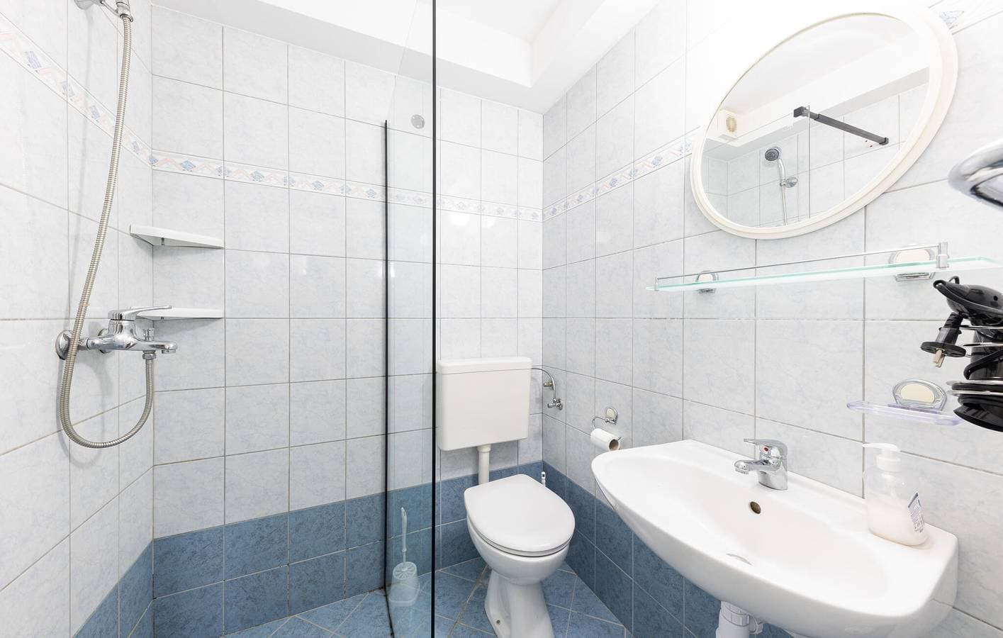 Foto 9 von 15: Gemütliche Ferienwohnung mit Meerblick, Terrasse, Parkplatz und Küche – 200 m vom Strand entfernt