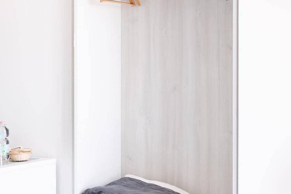 Foto 8 von 17: Zimmer 'Camera Cantare' mit Meerblick, WLAN und Klimaanlage