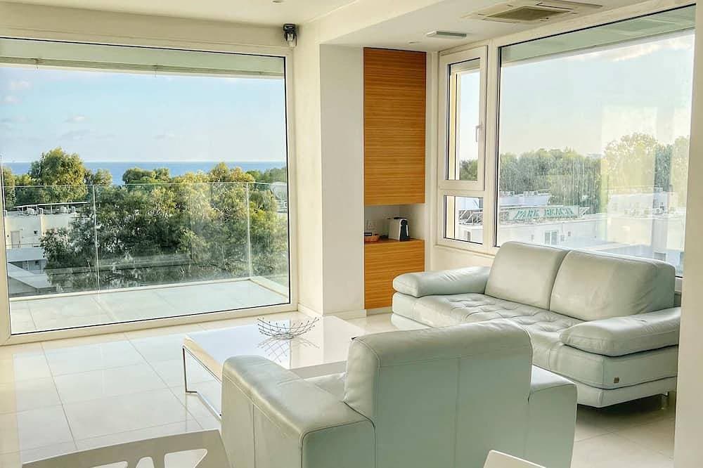 Modern seafront apartment 1