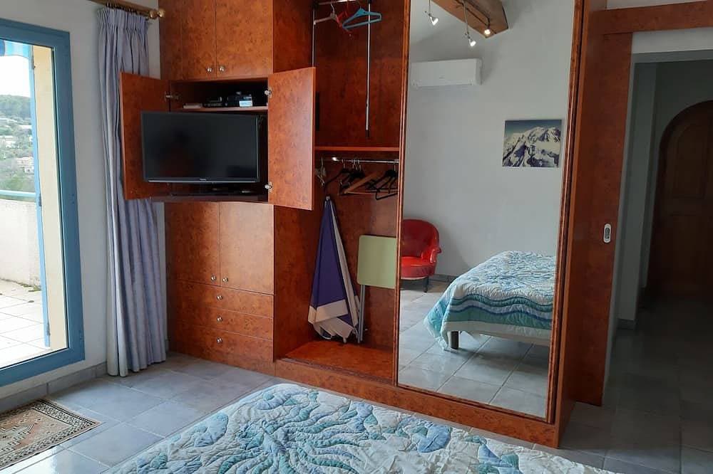 Apt N°2/35m² private solarium 16m². www.sejours-de-reves-cote-dazur.ovh/index.htm 1